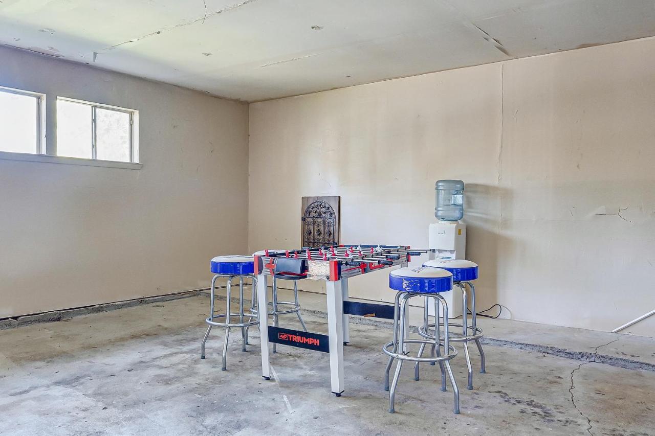 Hébergement de vacances Cheerful 3-bedroom With Indoor Fireplace *
