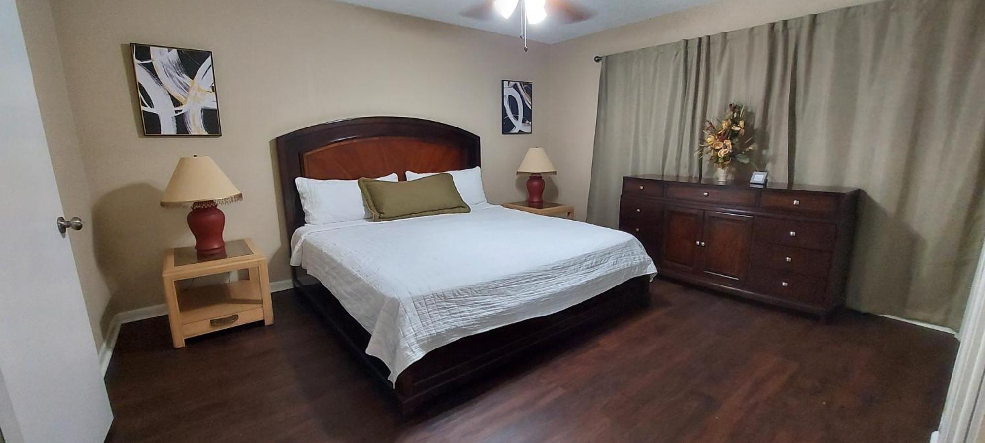 Сasa de vacaciones Cheerful 3-bedroom With Indoor Fireplace Houston